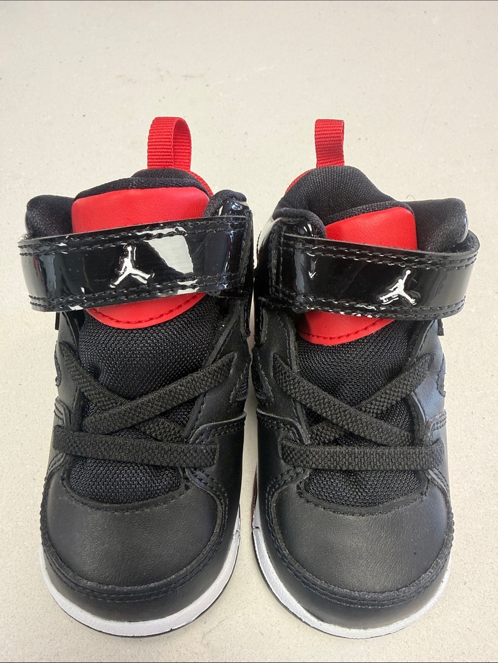 Jordan Infant/Toddler Black and Red High-Top Sneakers size 4C